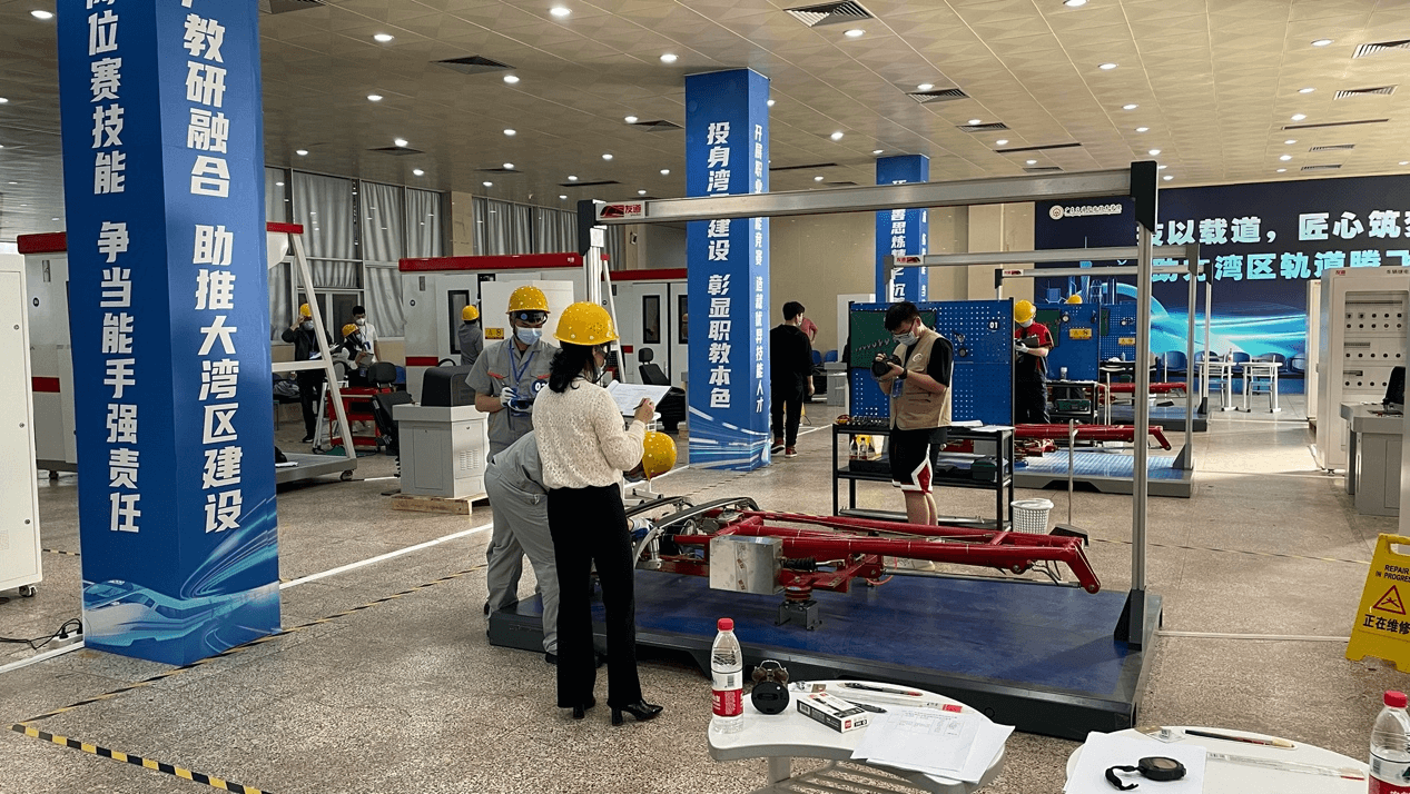 受电弓的检修与控制2 受电弓的检修与控制2